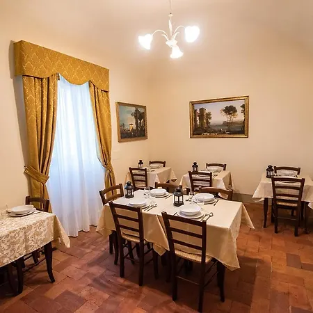 Oda ve Kahvaltı Antica Canonica San Leolino *